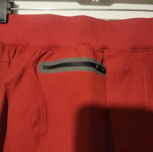 UNDER ARMOUR UA Unstoppable Training Shorts 1351662-615 Red Size Large